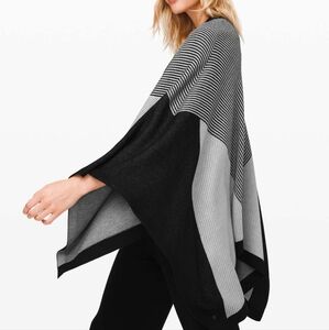 Lululemon Here for Serenity Wrap